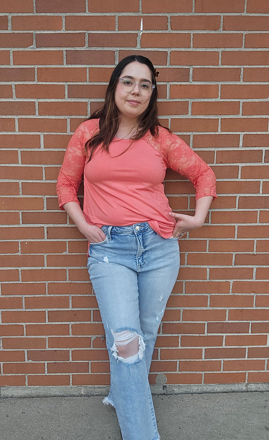 Frayed cropped jeans